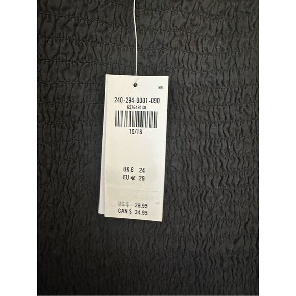 Abercrombie Kids Black and White Smocked Eyelet Blouse Size 15/16 - Picture 2 of 3